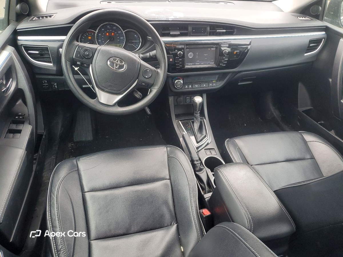 Toyota Corolla 2015
