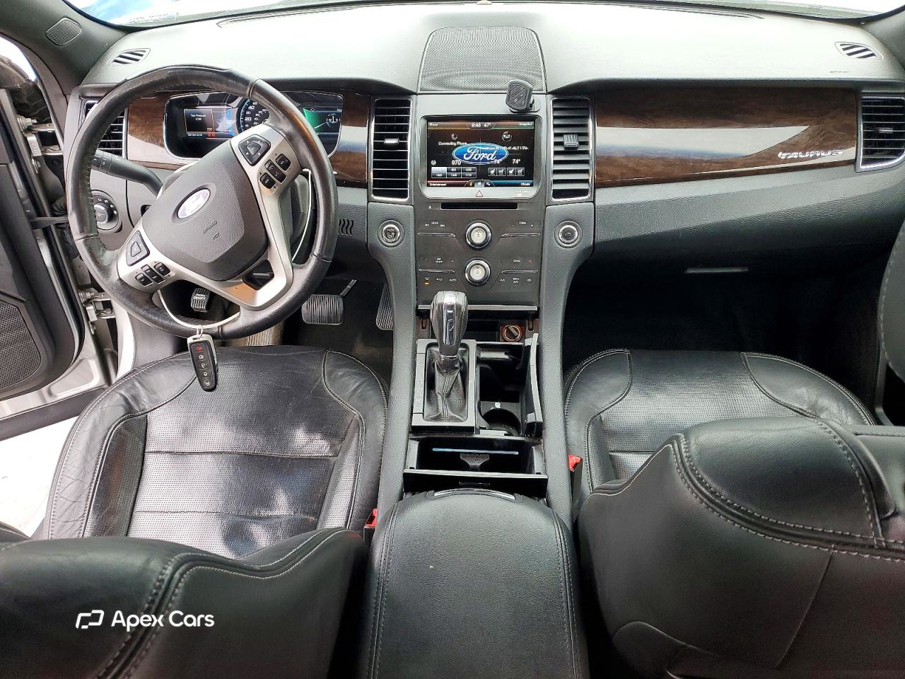 Ford Taurus 2015