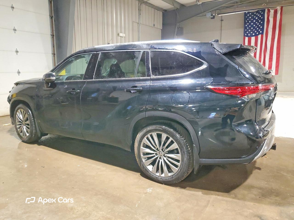 Toyota Highlander 2021