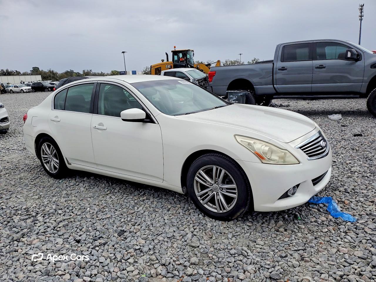 Infiniti  2012