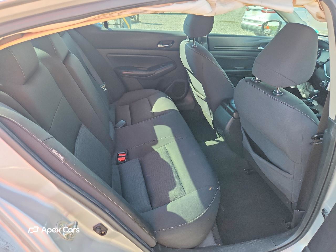 Nissan Altima 2020