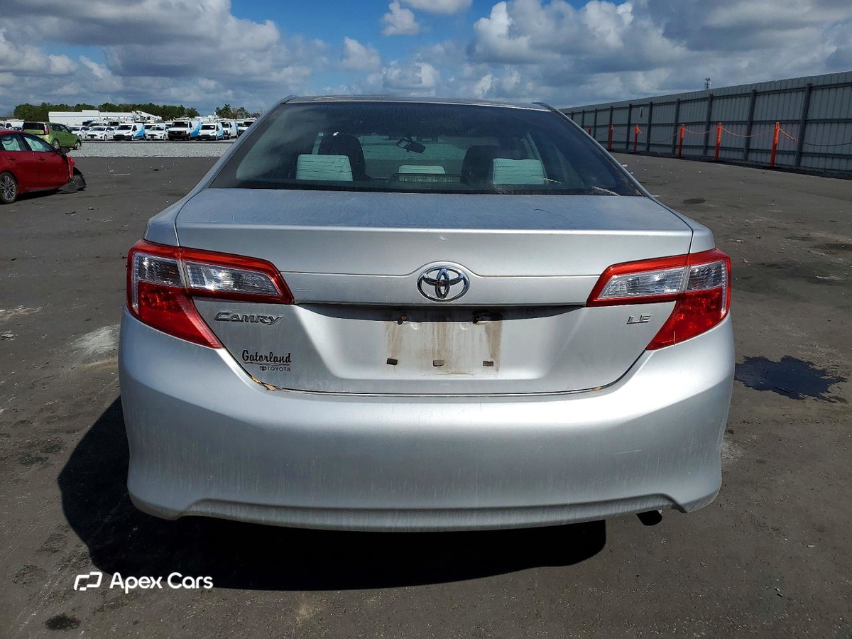 Toyota Camry 2012