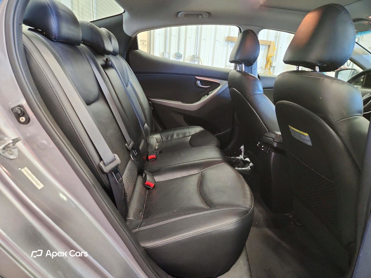 Hyundai Elantra 2012