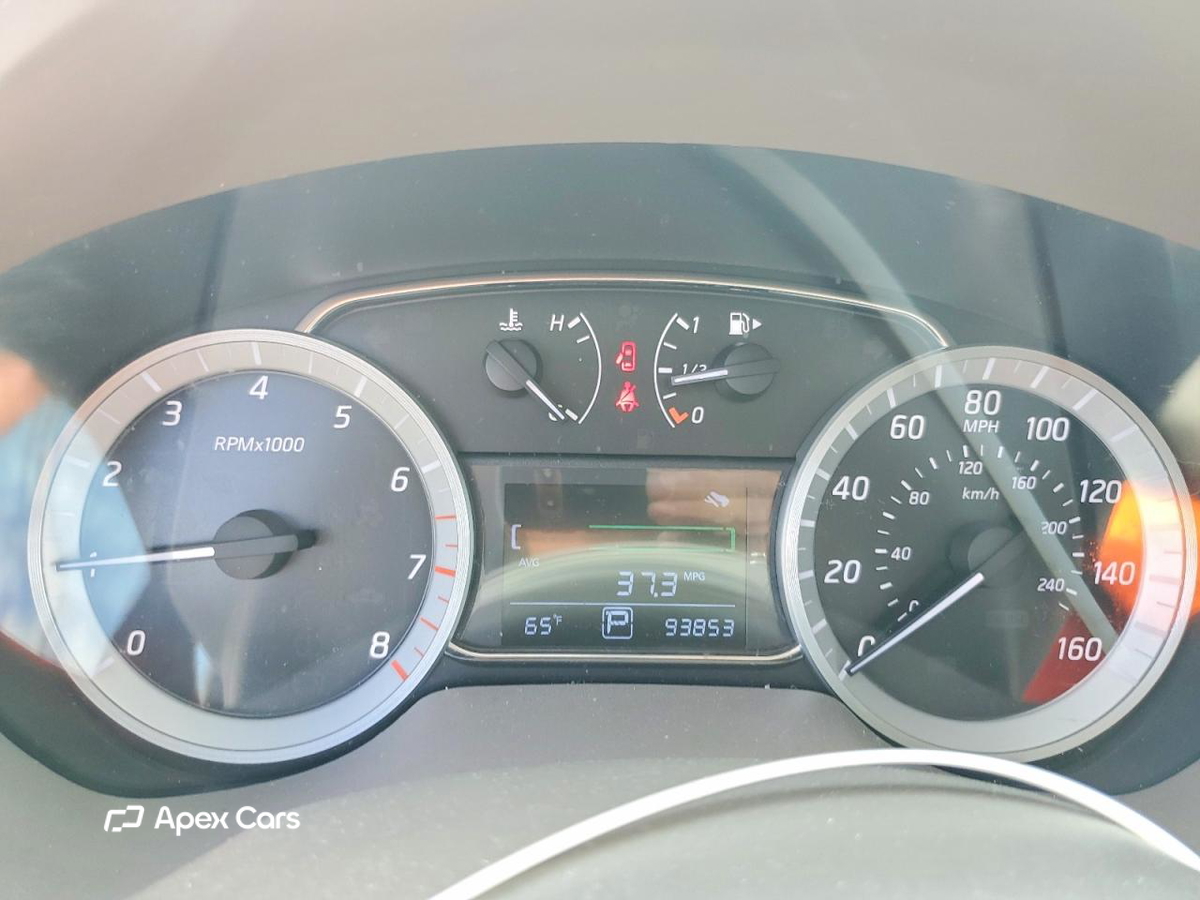 Nissan Sentra 2013