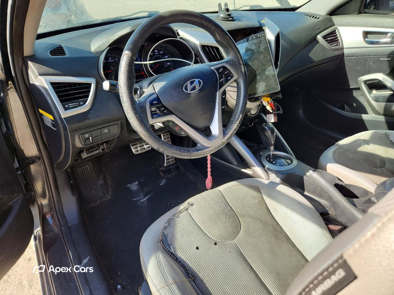 Hyundai Veloster 2012