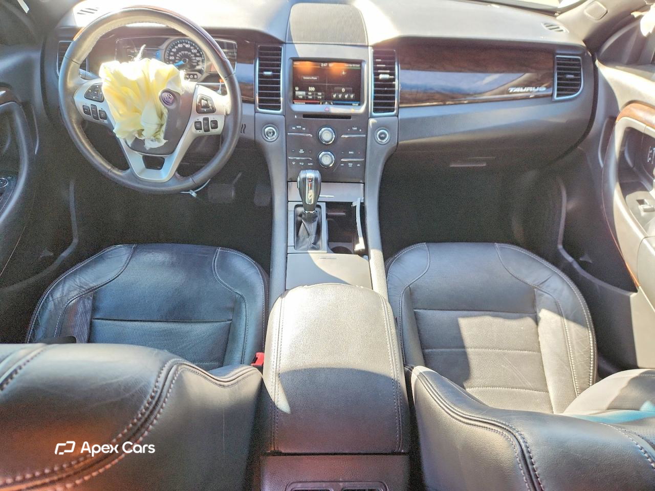 Ford Taurus 2015