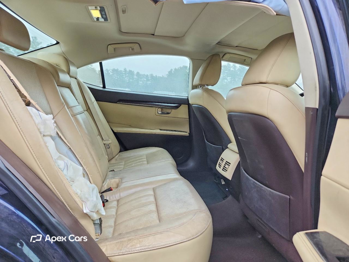 Lexus ES 2016