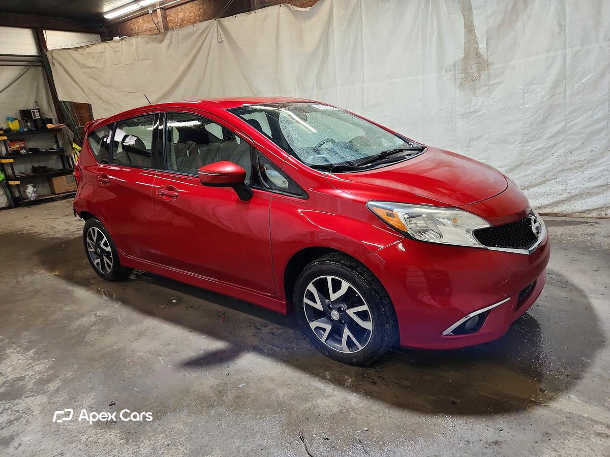 Nissan Versa 2015