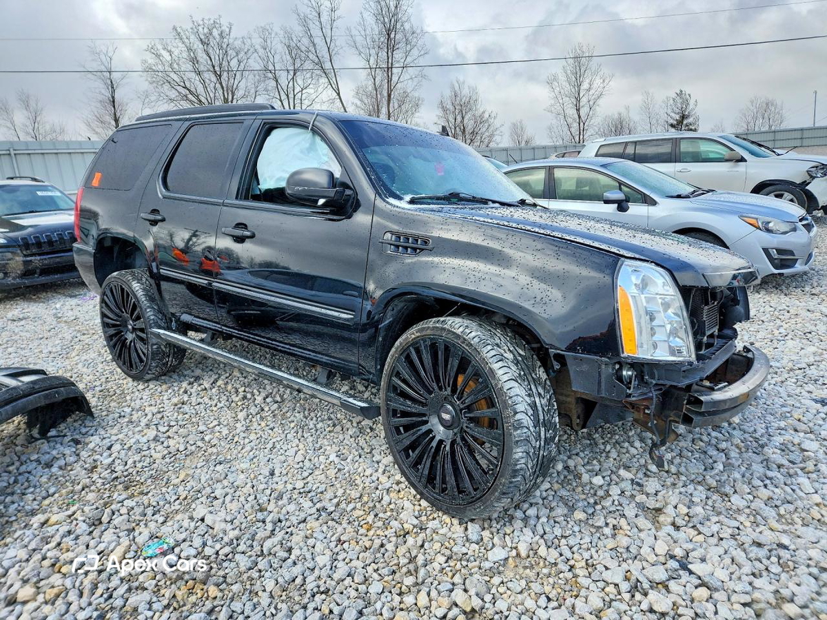 Cadillac Escalade 2014