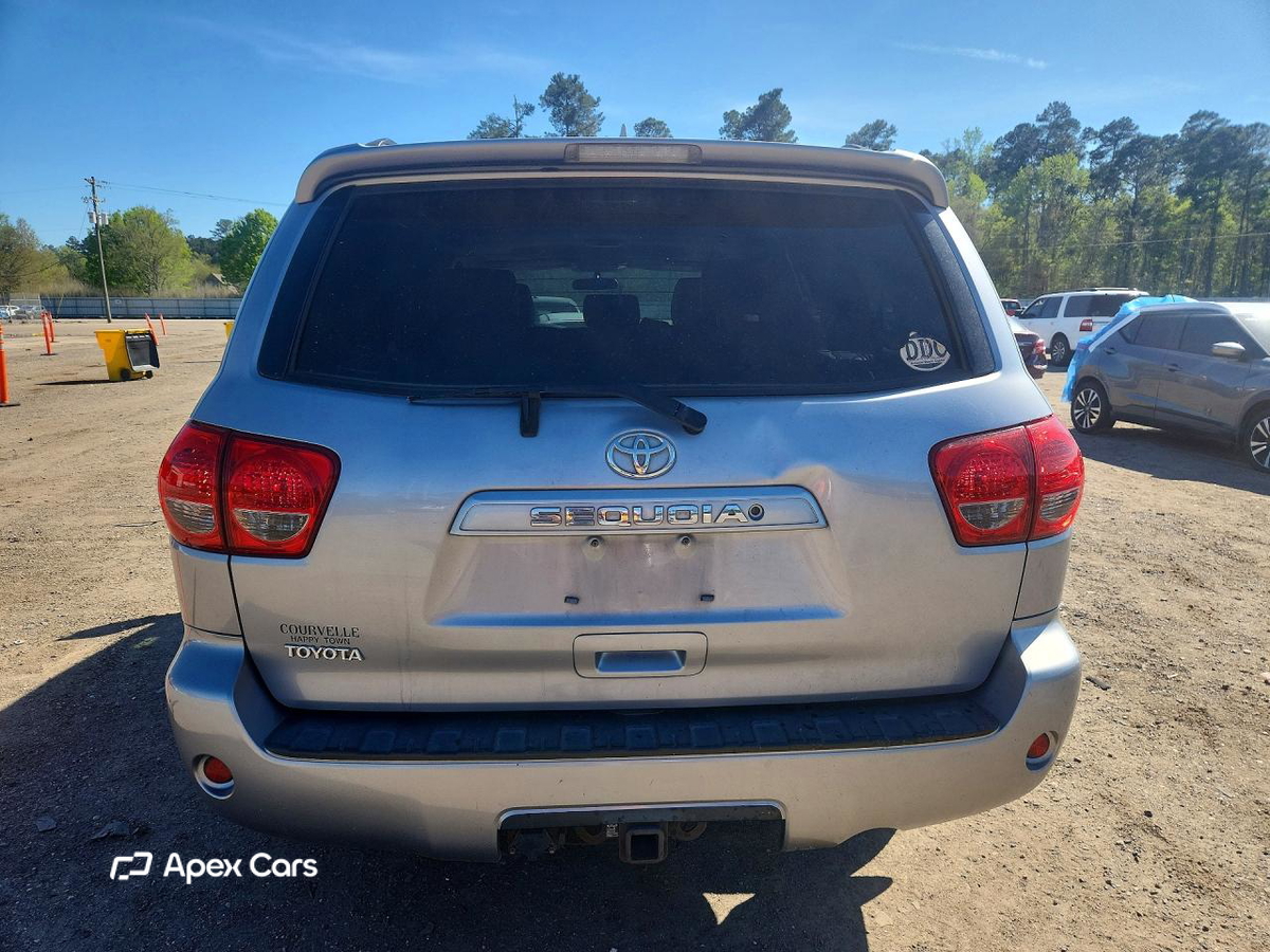 Toyota Sequoia 2010