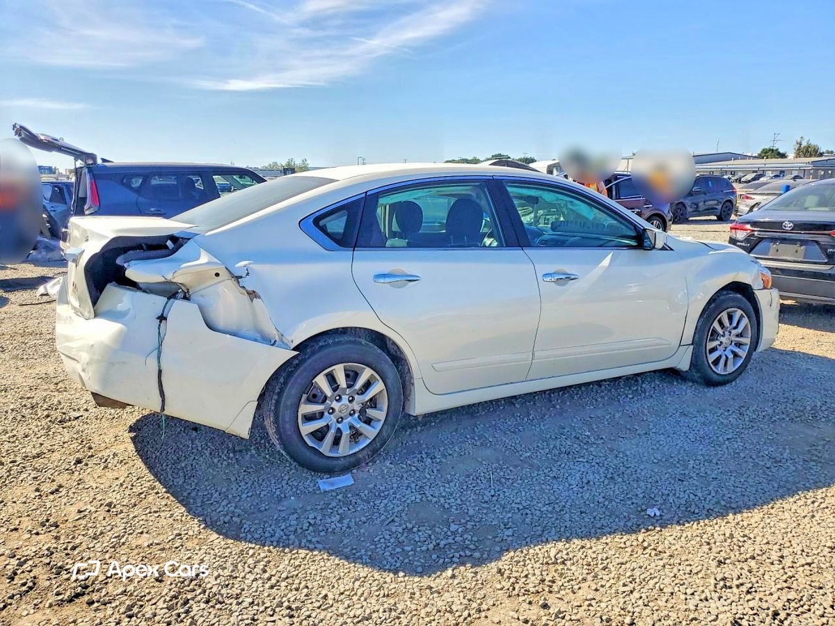 Nissan Altima 2015