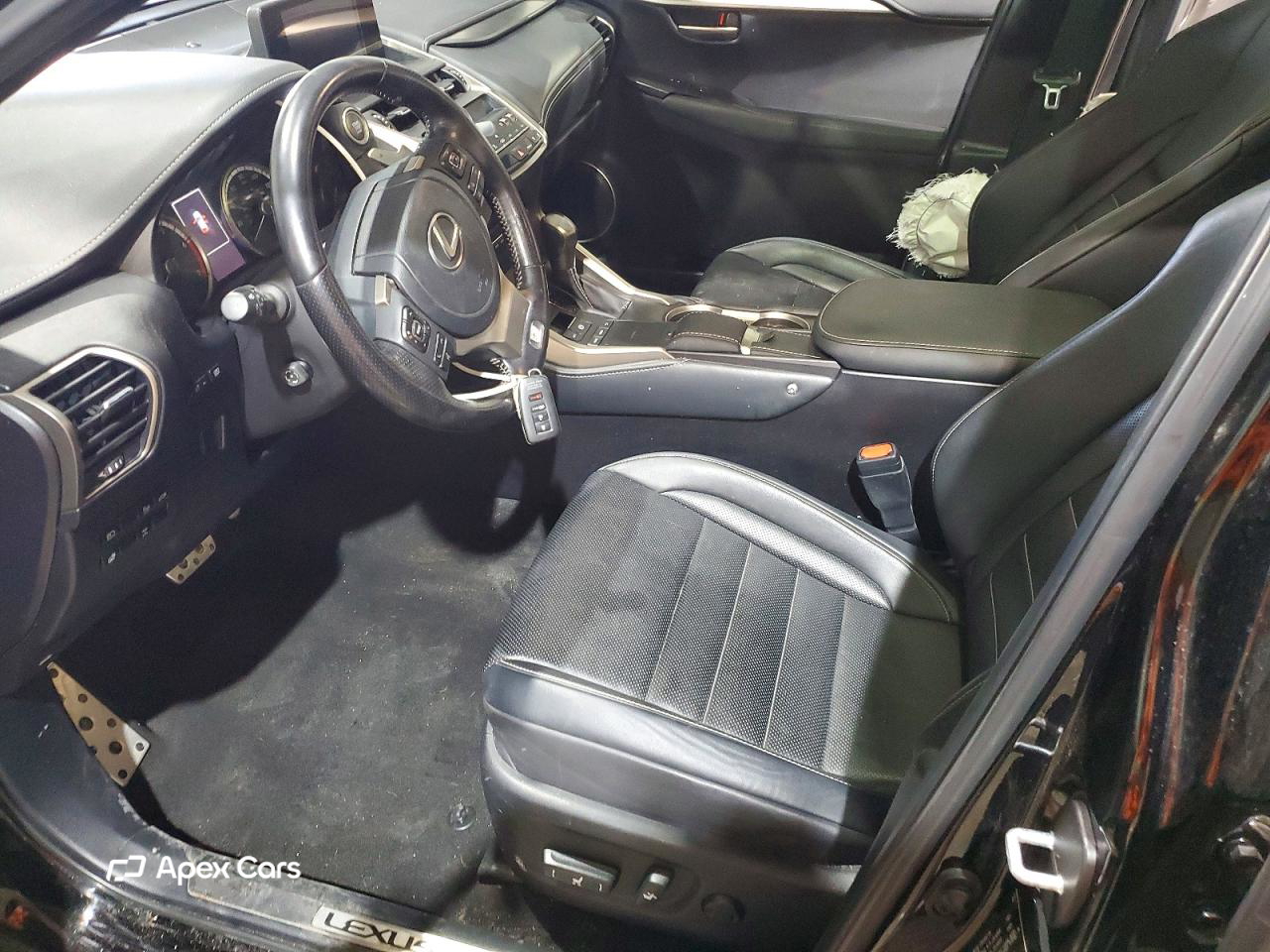 Lexus NX 2021