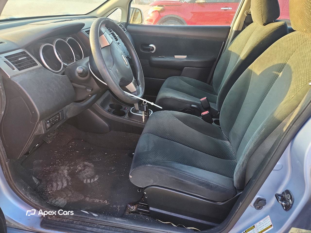 Nissan Versa 2011