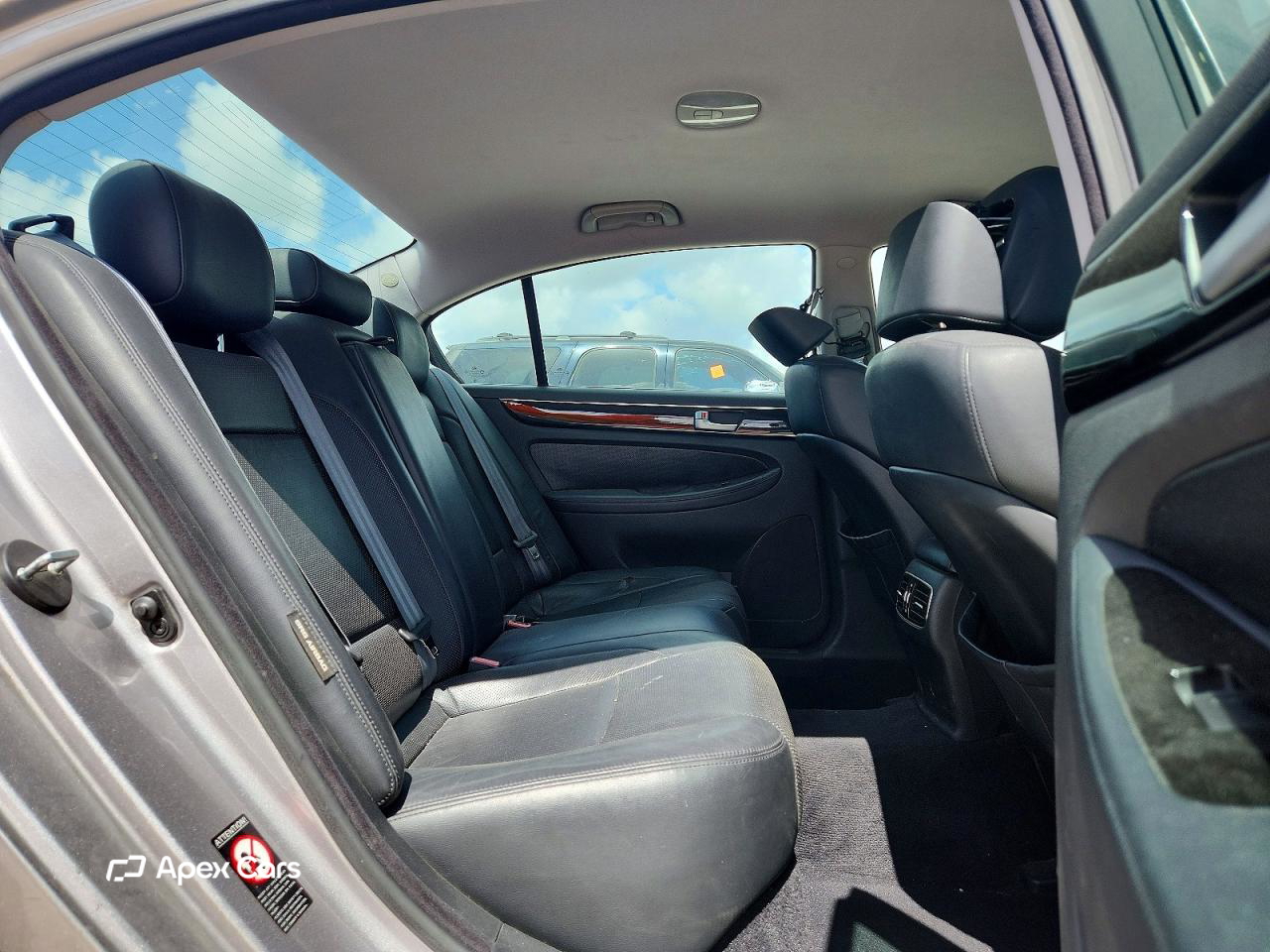 Hyundai Genesis 2013