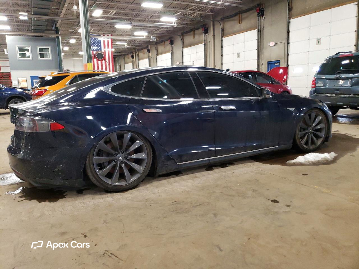 Tesla Model S 2012