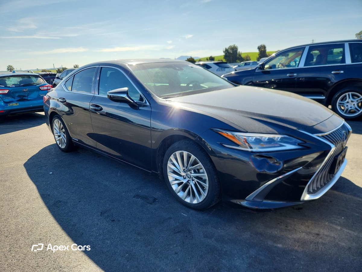 Lexus ES 2021