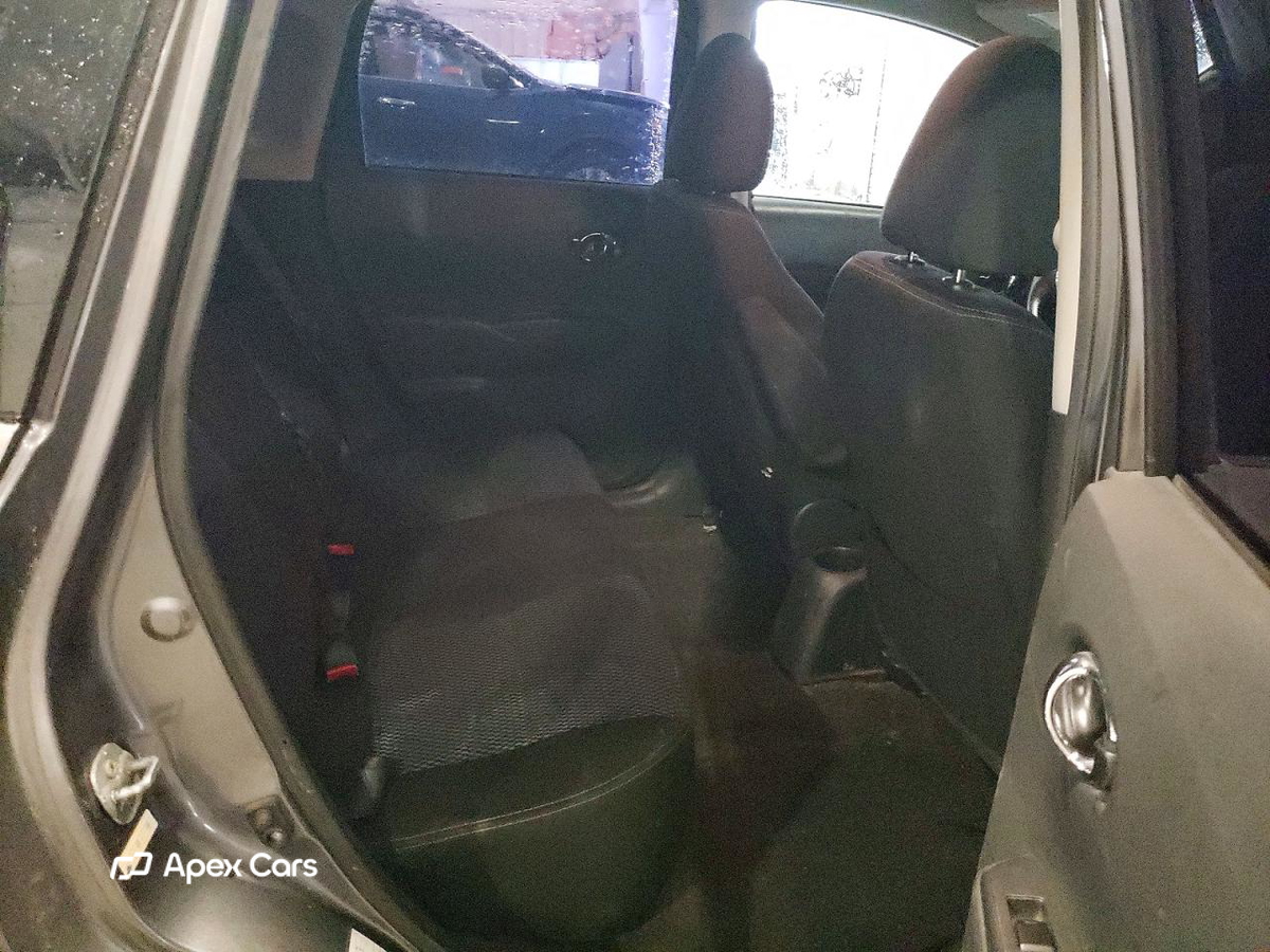 Nissan Versa 2016
