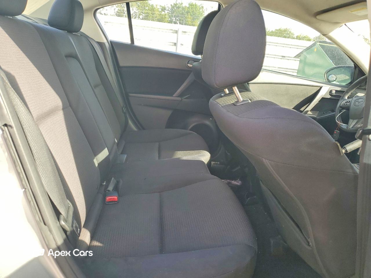 Mazda 3 2012