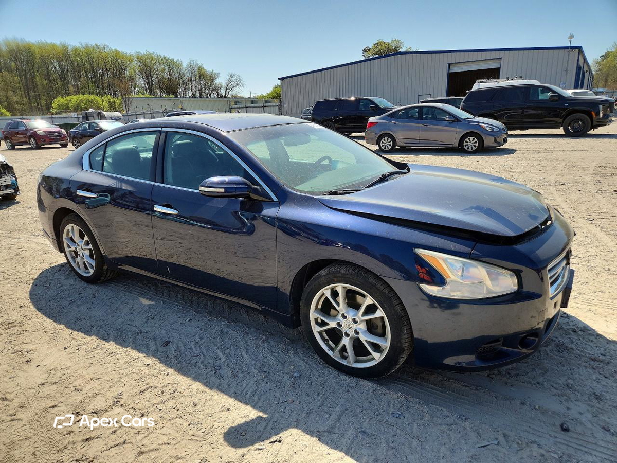 Nissan Maxima 2014