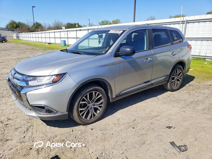 2018 Mitsubishi Outlander - Image 1 of 5