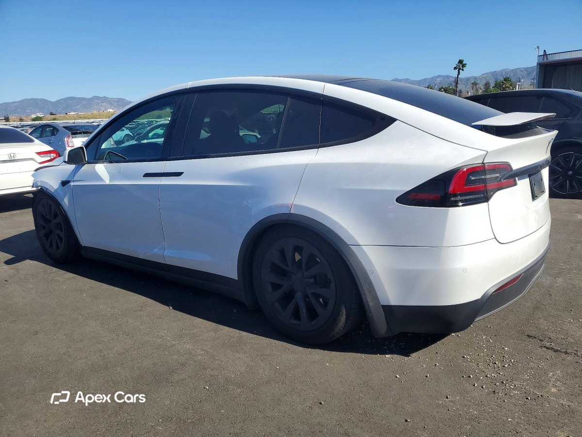 Tesla Model X 2022