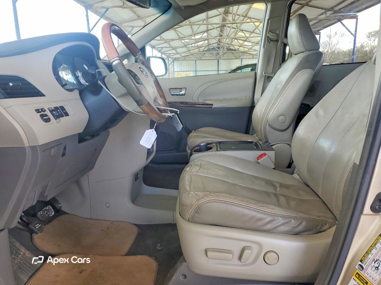 Toyota Sienna 2011