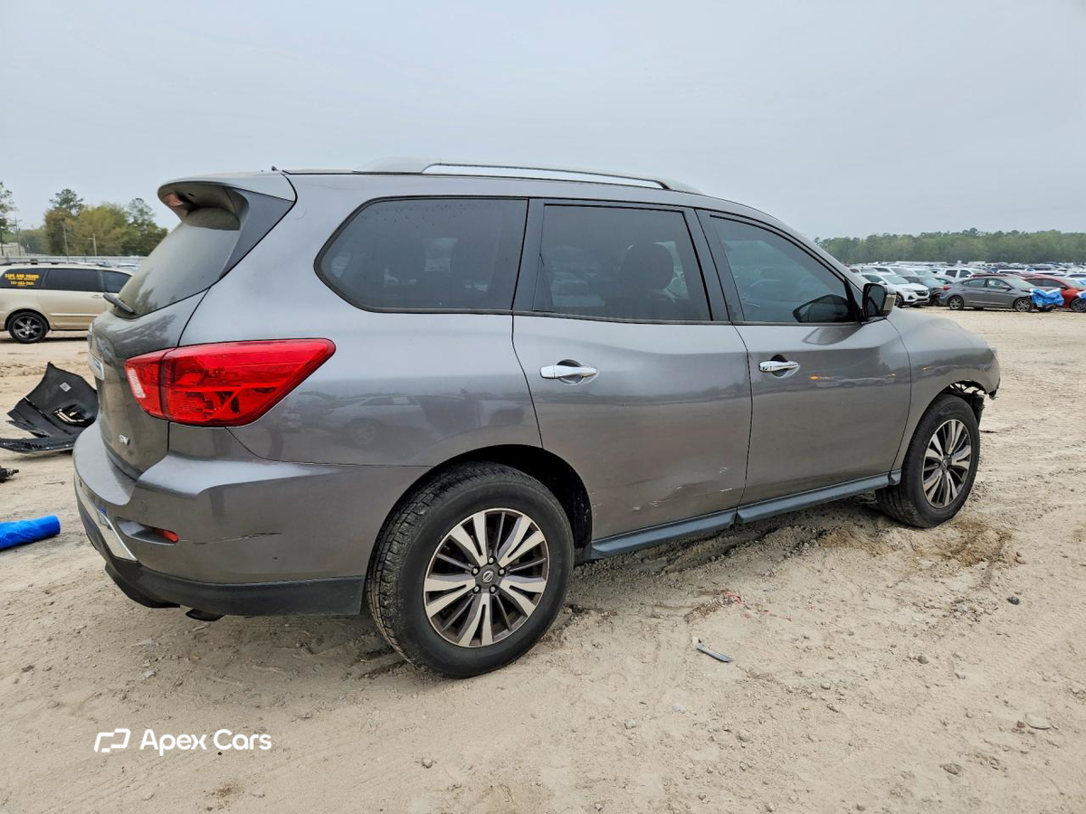 Nissan Pathfinder 2017