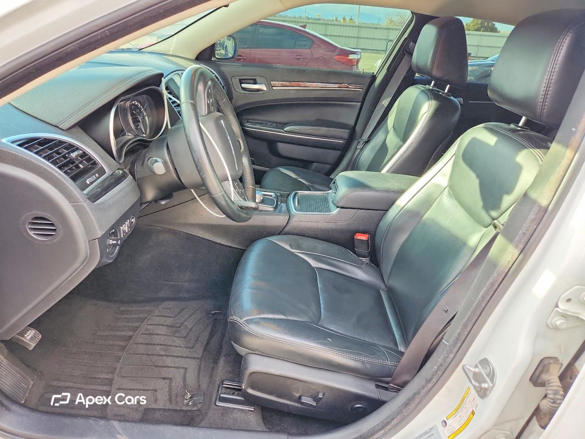 Chrysler 300 2016