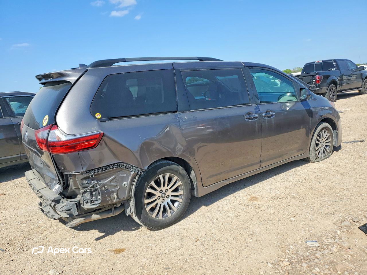 Toyota Sienna 2020