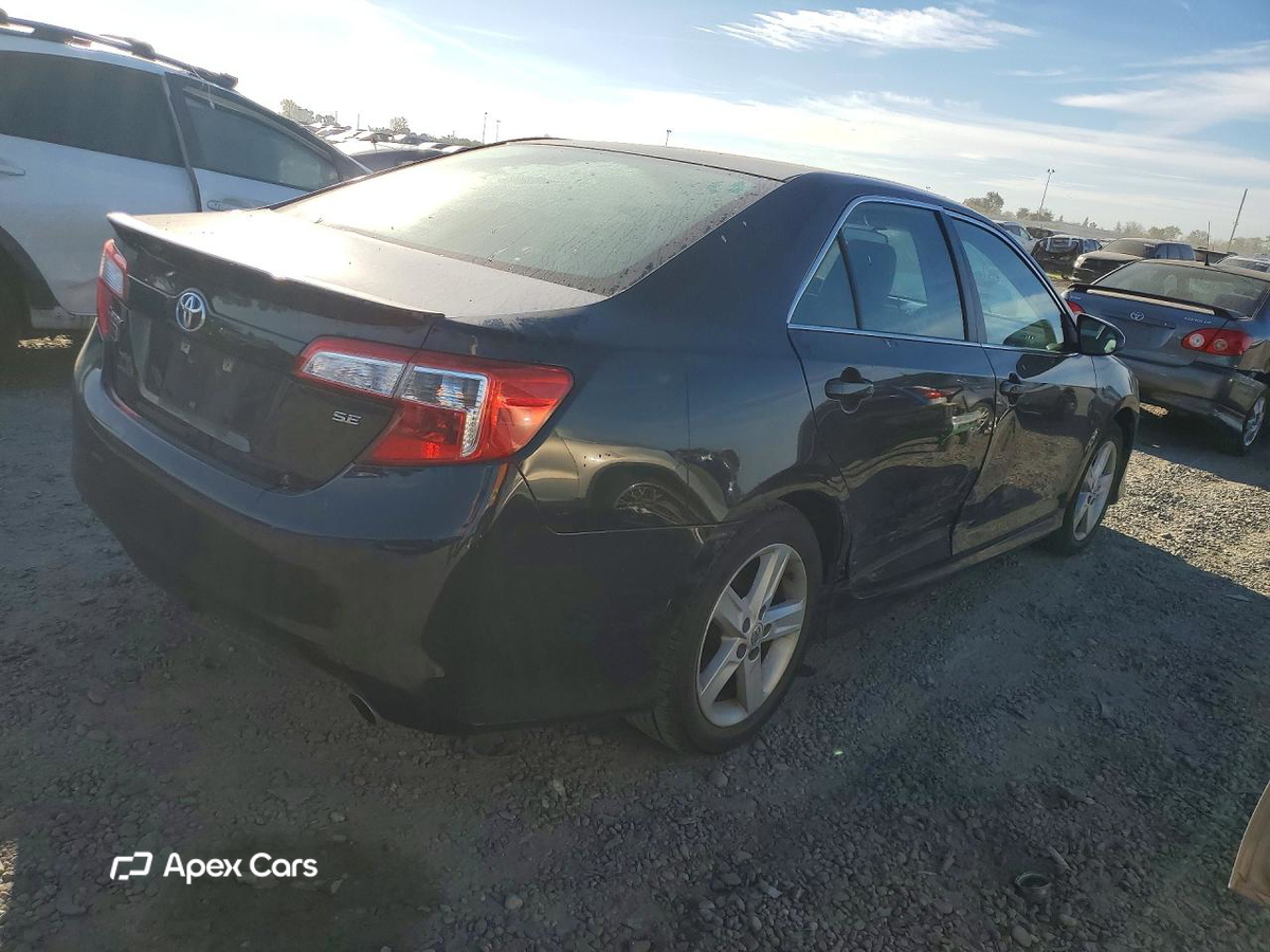 Toyota Camry 2012