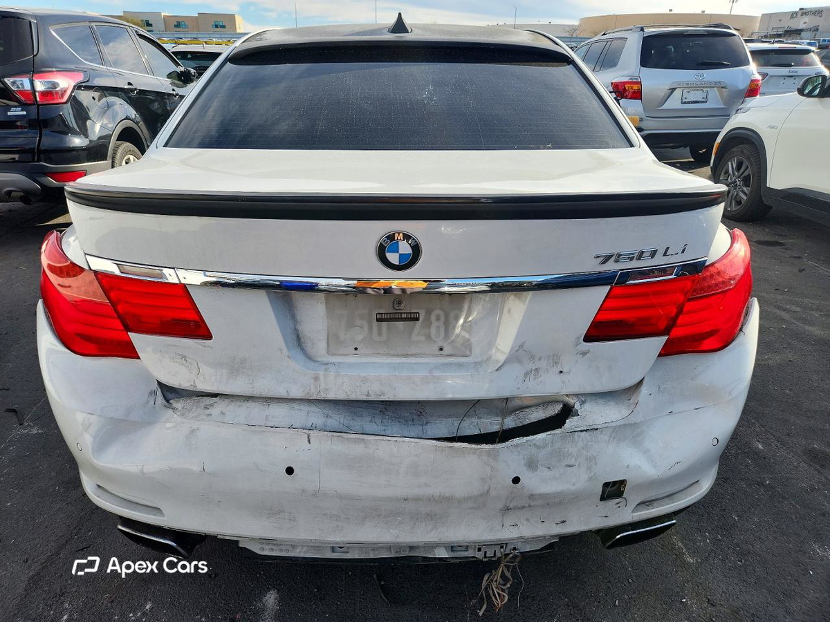 BMW Series 7 2010