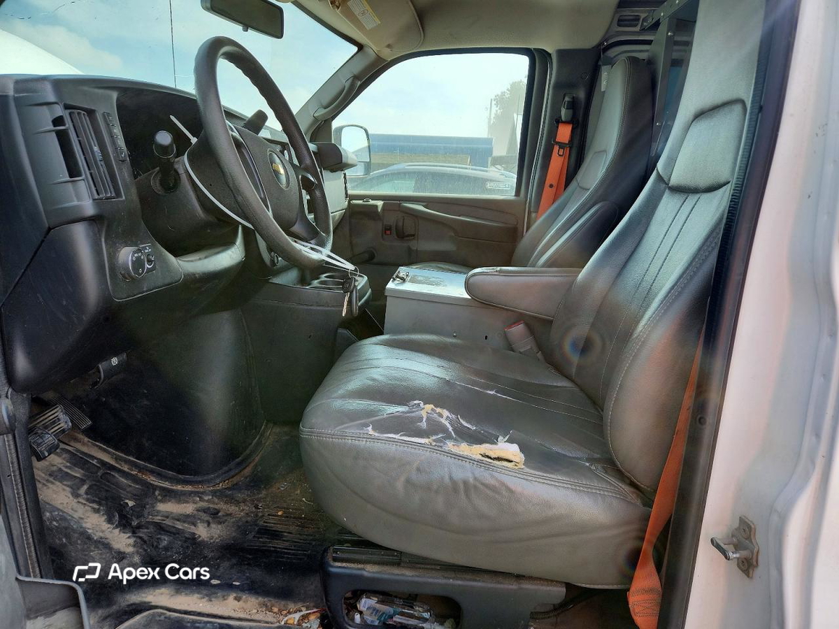 Chevrolet Express 2013