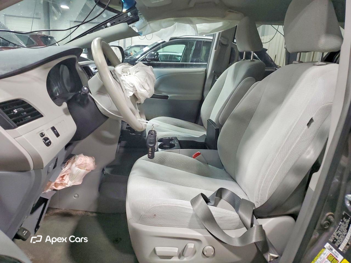 Toyota Sienna 2014