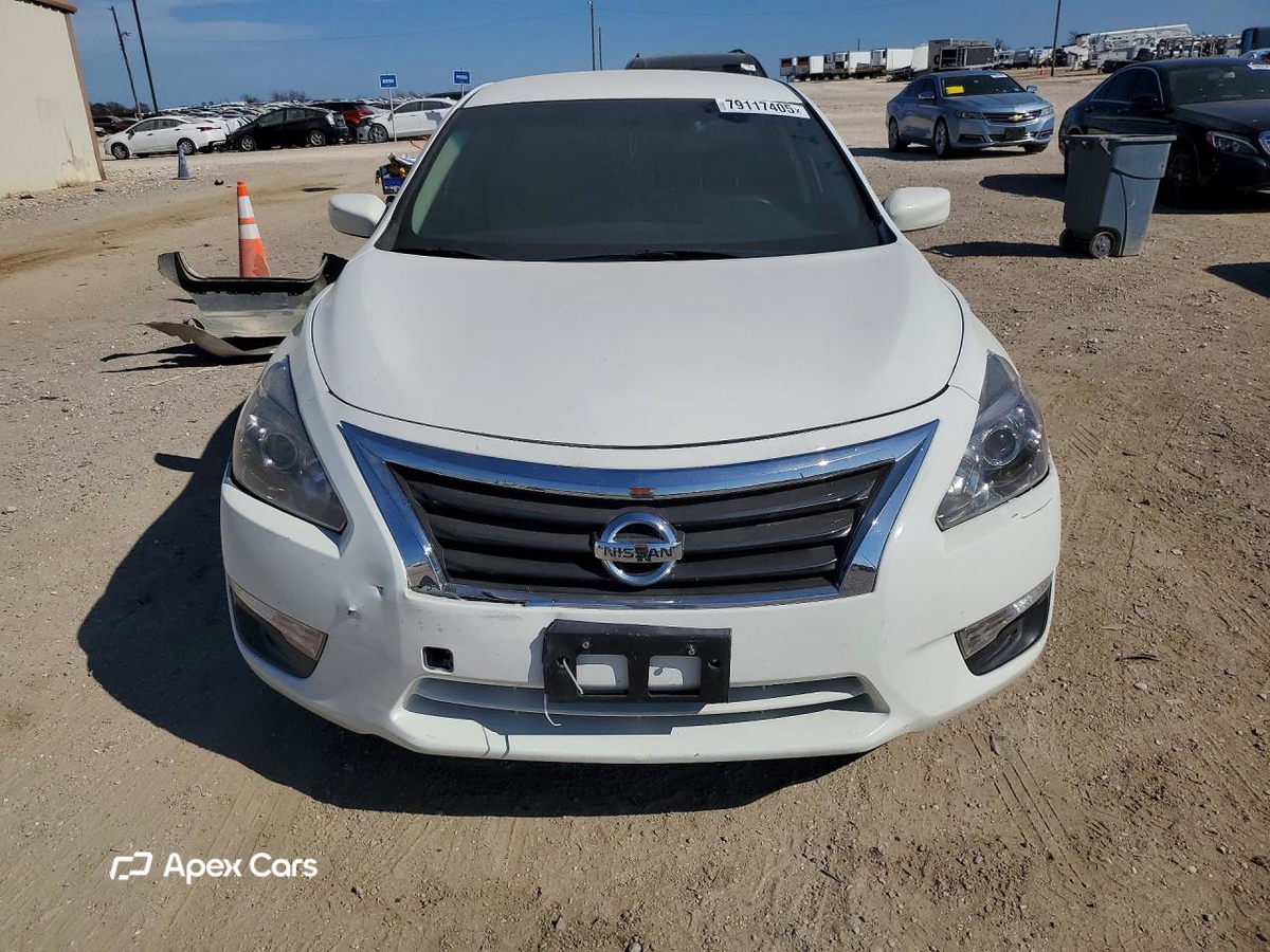 Nissan Altima 2015