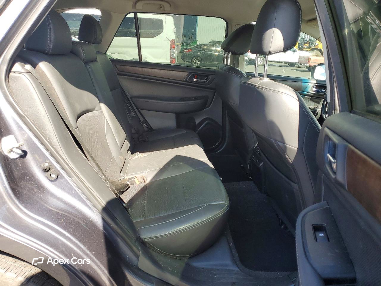 Subaru Outback 2015