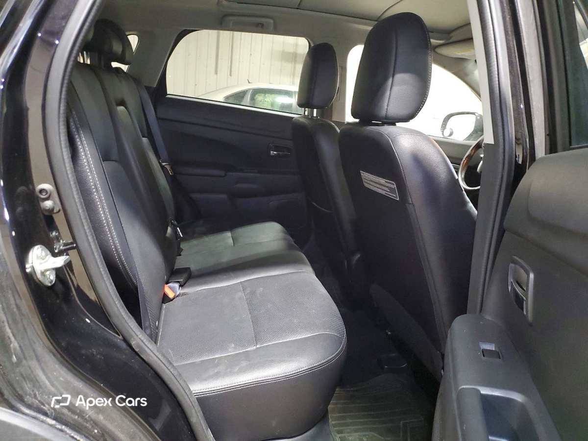 Mitsubishi Outlander 2016
