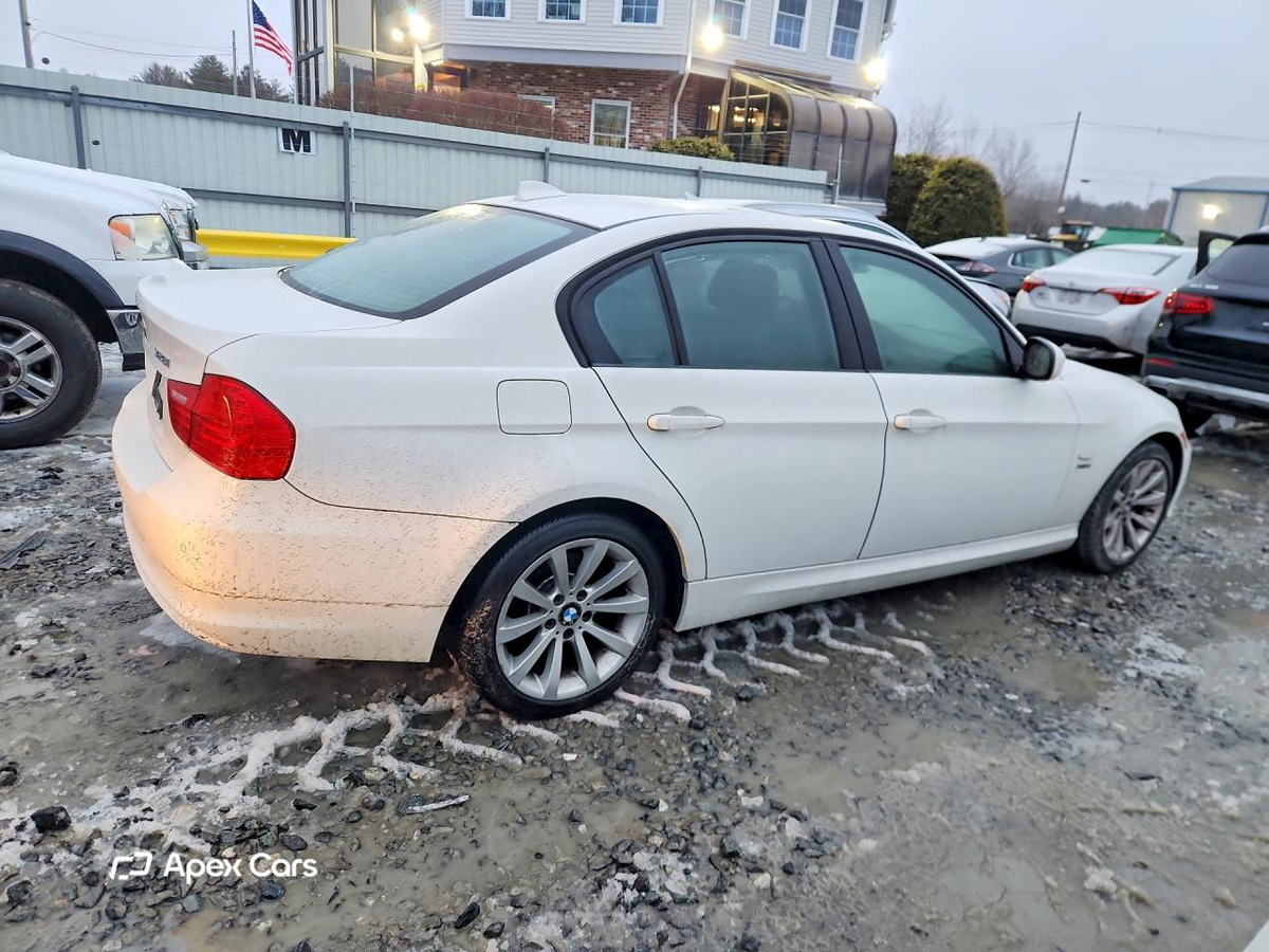 BMW Series 3 2011