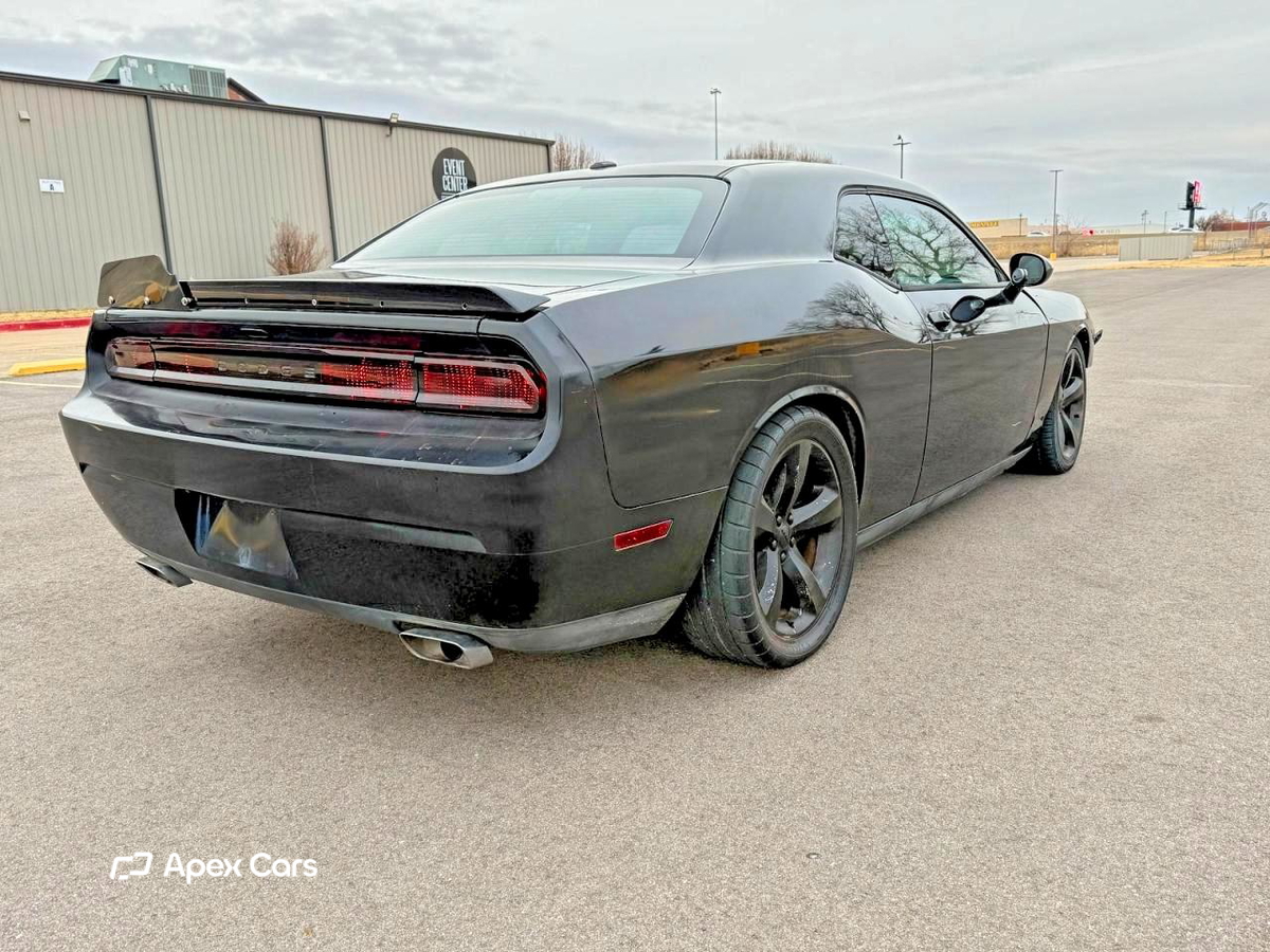 Dodge Challenger 2013