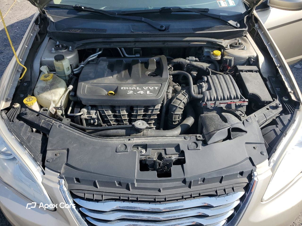 Chrysler 200 2013