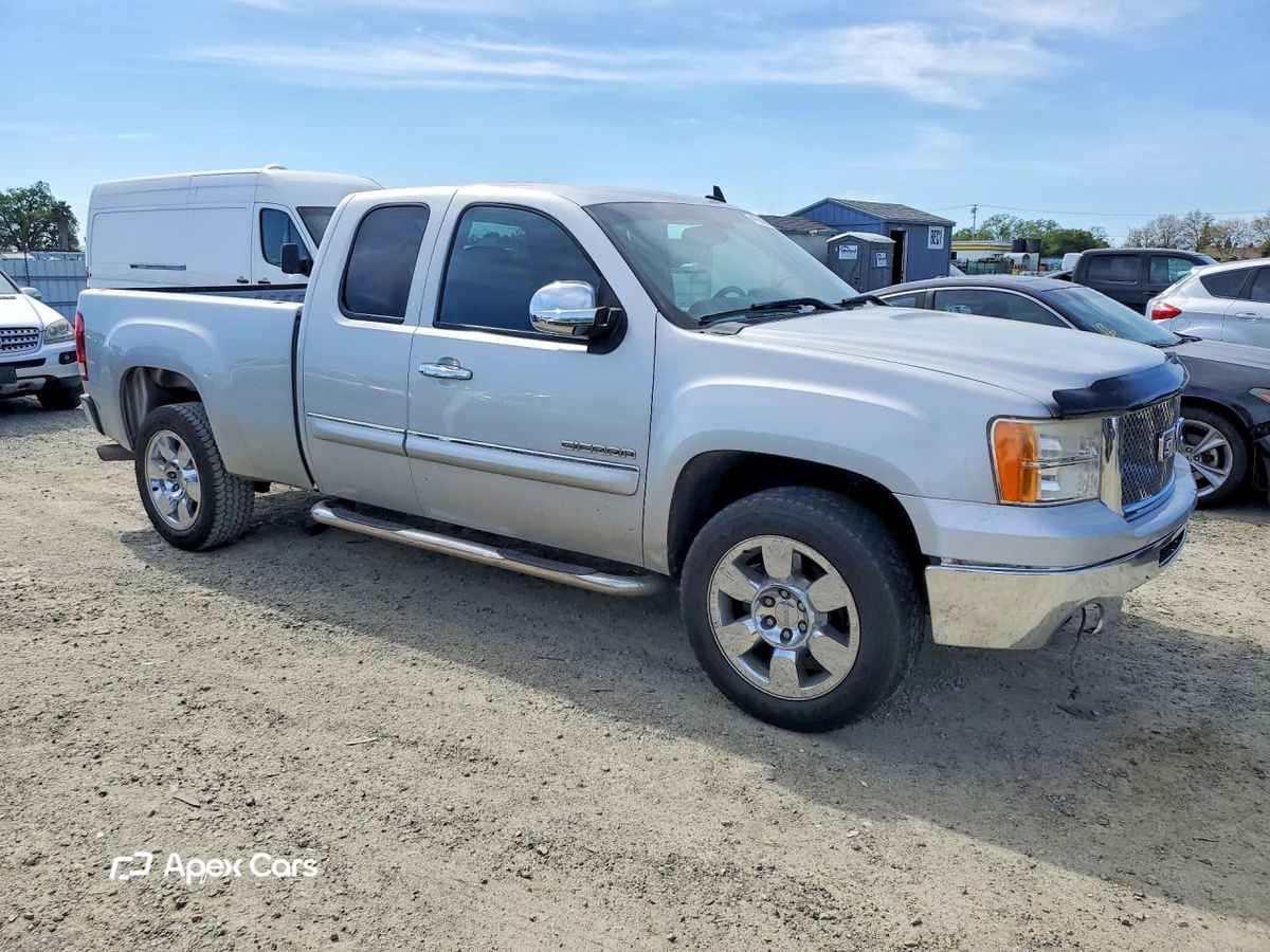 GMC Sierra 2011