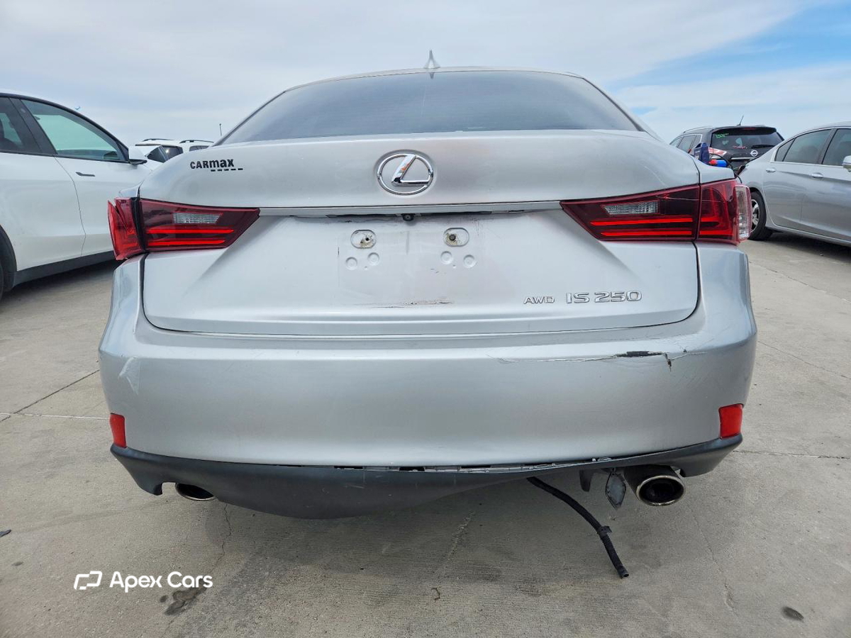 Lexus IS 2015