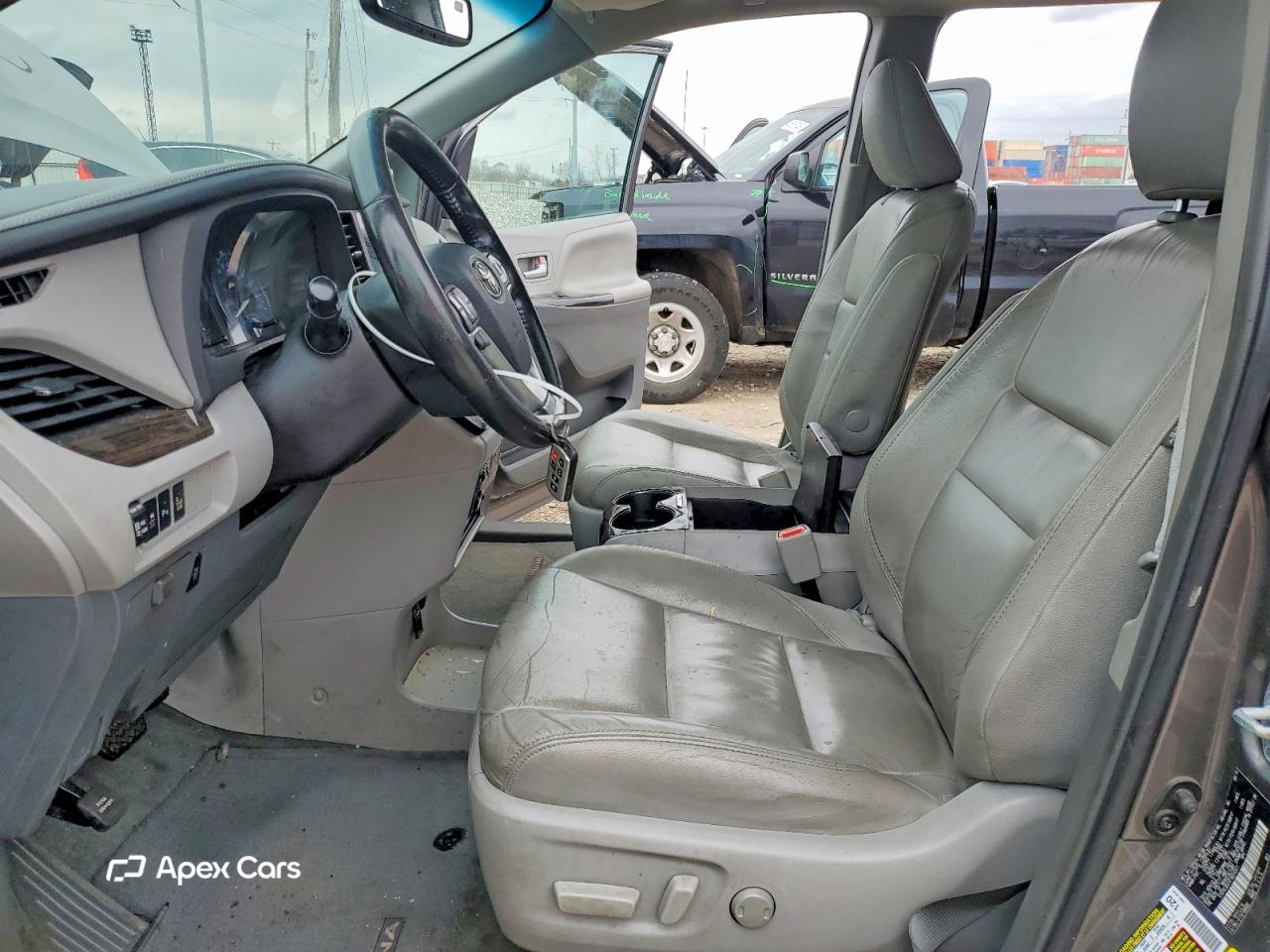 Toyota Sienna 2015