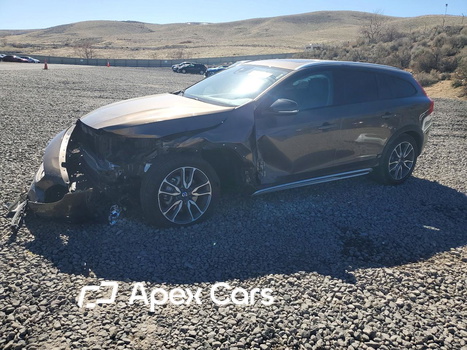 2018 Volvo V60 - Zdjęcie 1 z 14