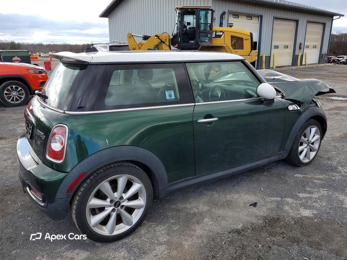 MINI Cooper 2011