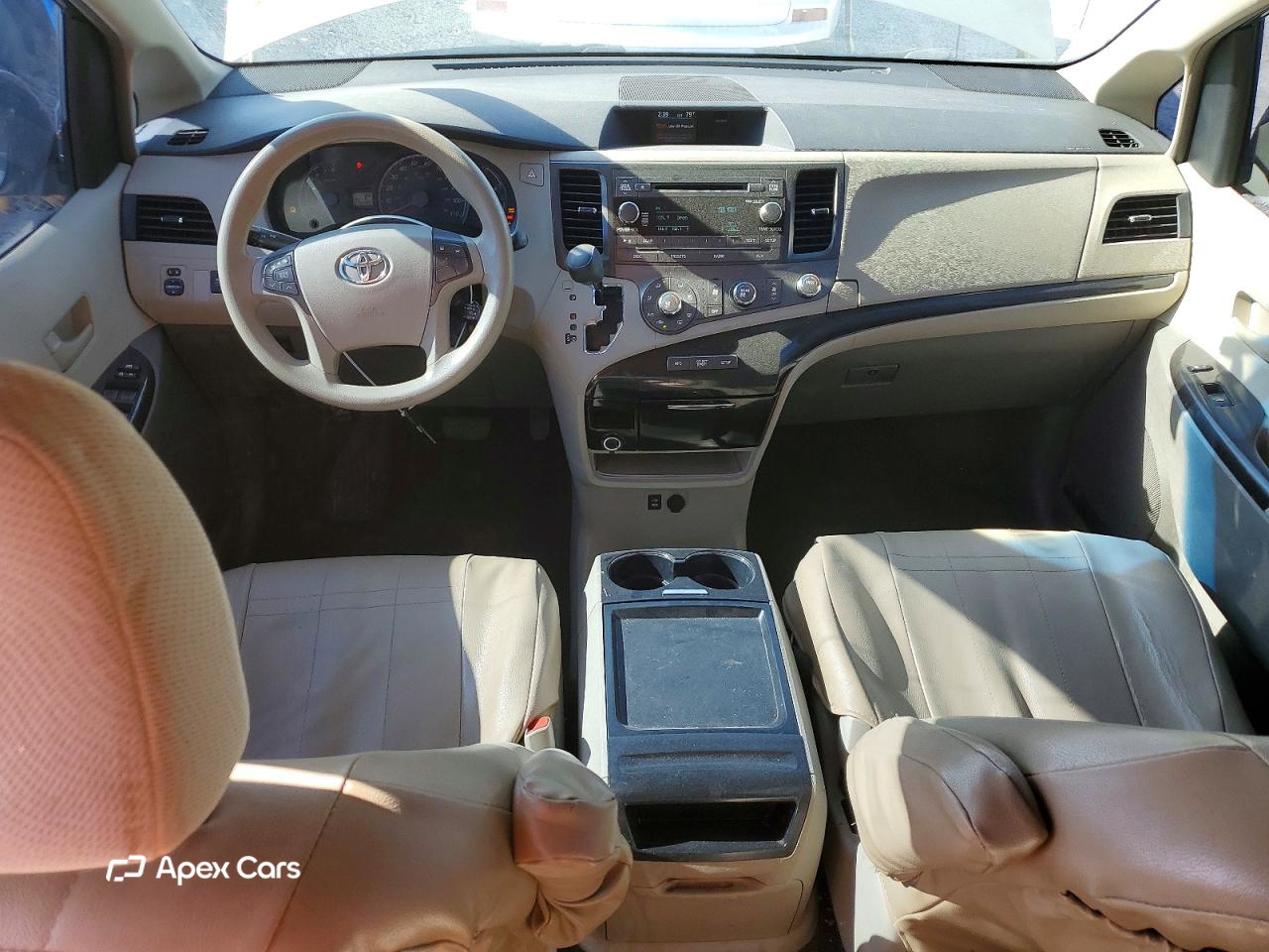 Toyota Sienna 2011