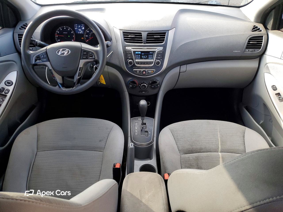 Hyundai Accent 2015