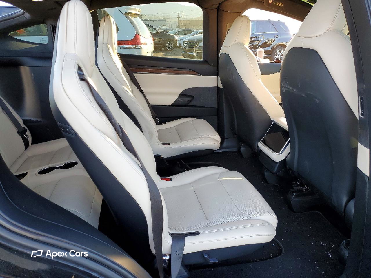 Tesla Model X 2022