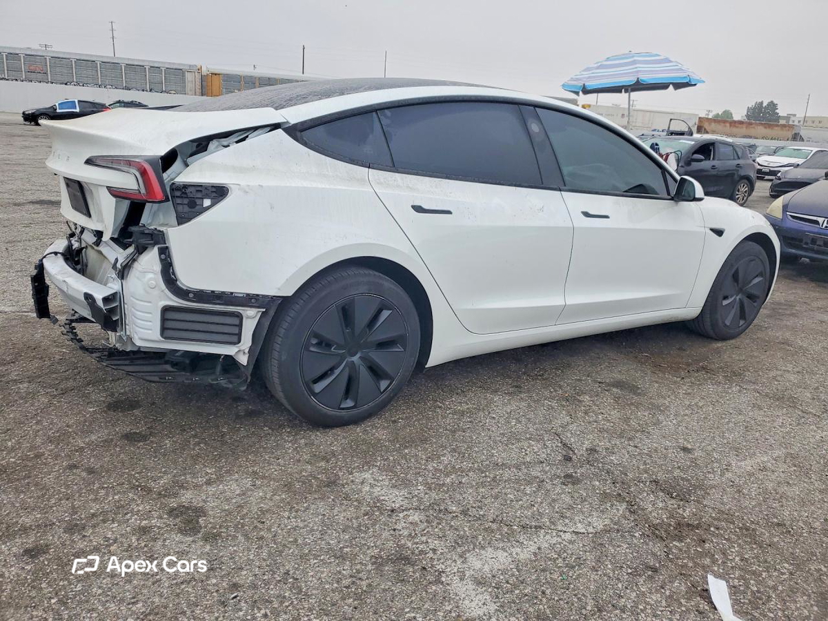 Tesla Model 3 2025