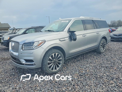 Lincoln Navigator 2021 - Image 1 of 13
