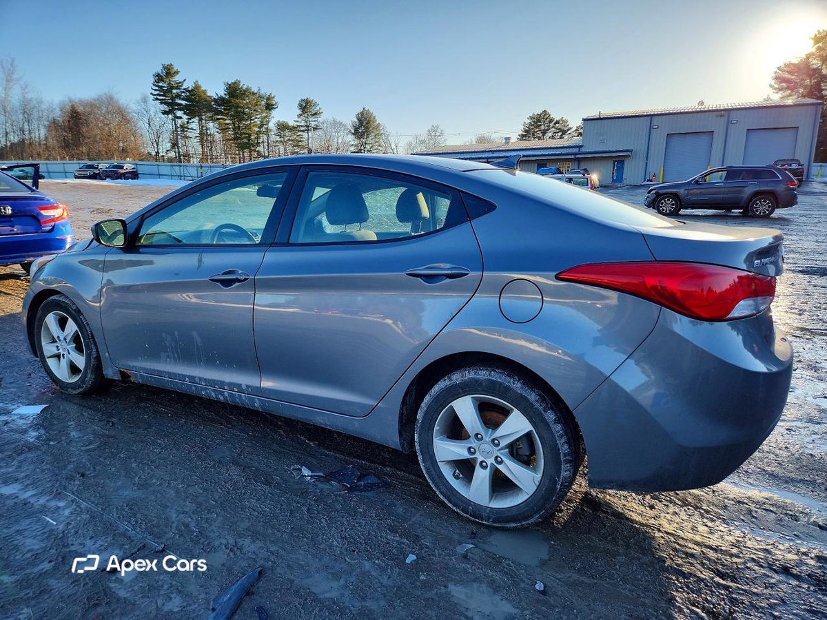 Hyundai Elantra 2013